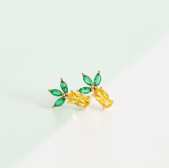 Pineapple Studs (S925) - Picture 2 of 9